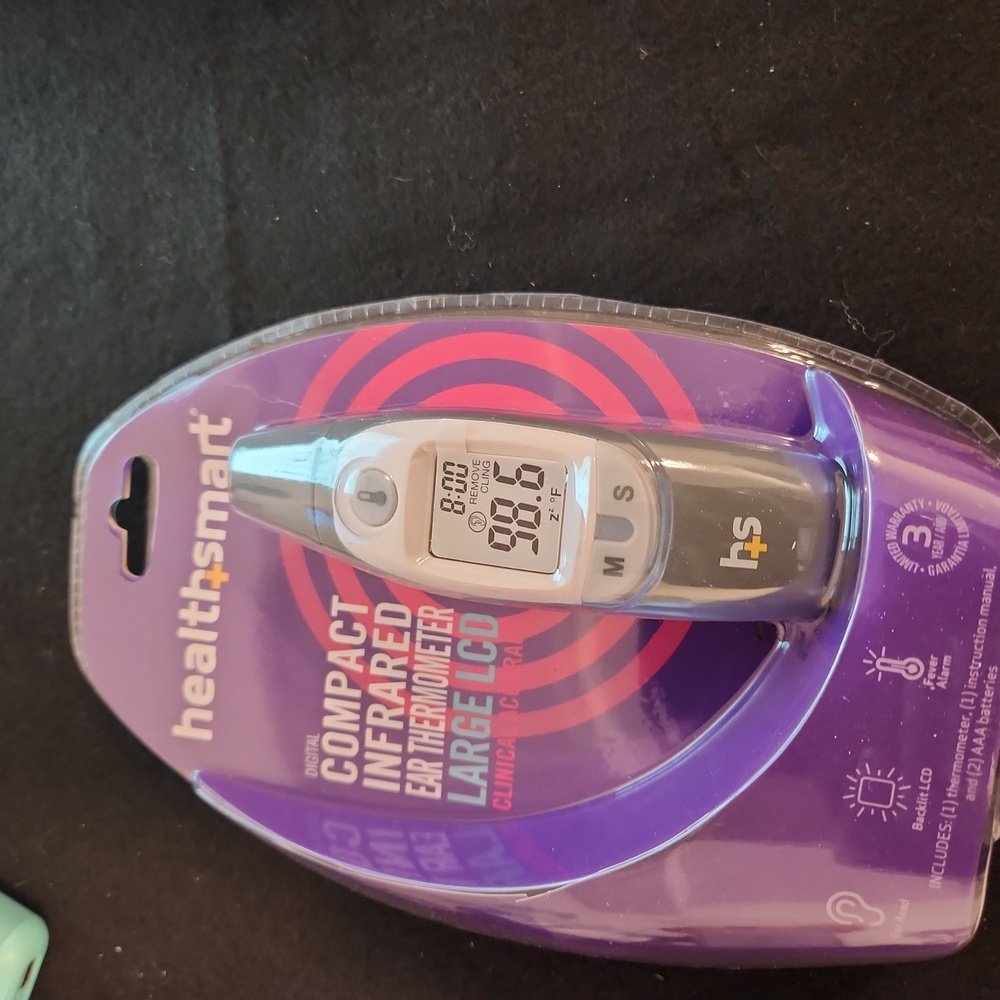 Ear thermometer